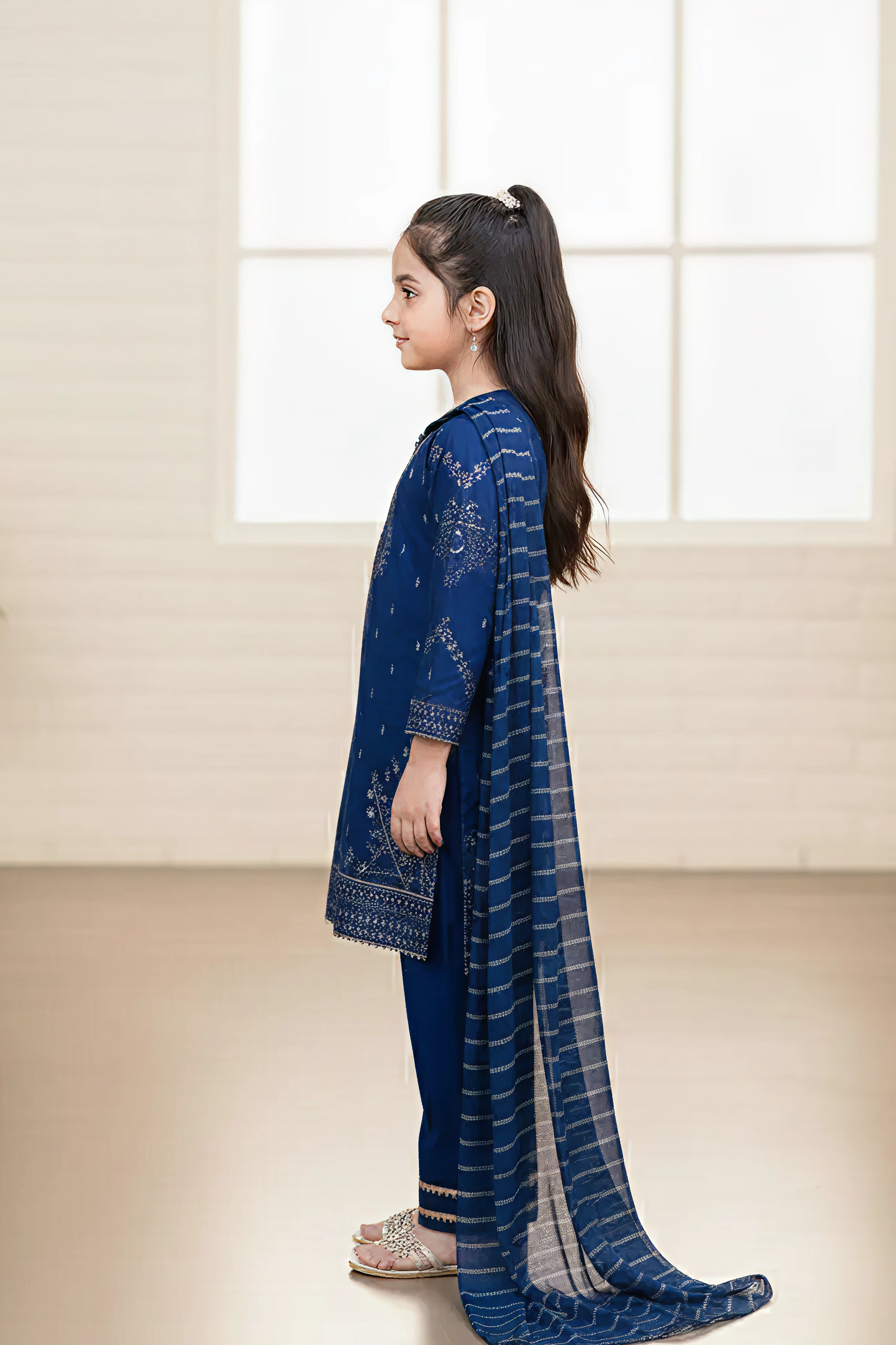 COTTON ZARI EMBROIDERED SHALWAR KAMEEZ – 3PC - LS-09